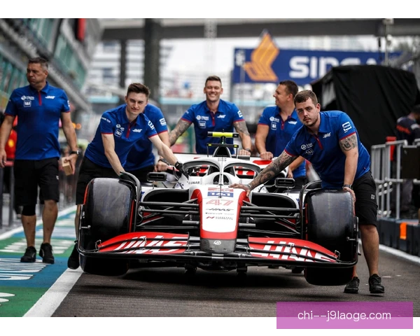 F1新加坡大奖赛经典战役复盘，红牛策略对决成就经典